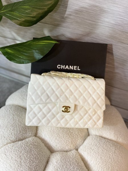 حقيبة شانيل كلاسيك فلاب قاعدة 32سم هاردوير ذهبي مع علبة ✨