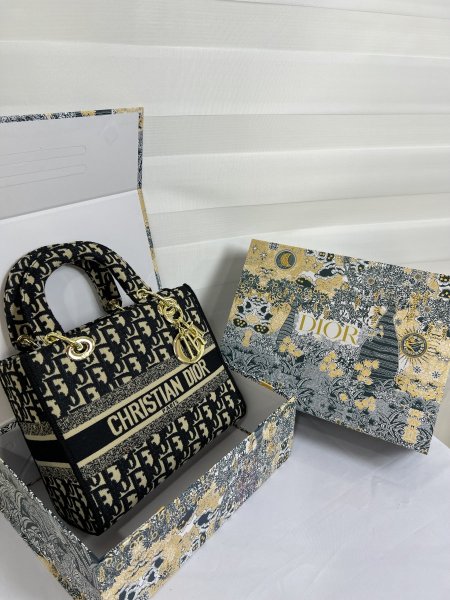 حقيبة ديور CHRISTIAN DIOR