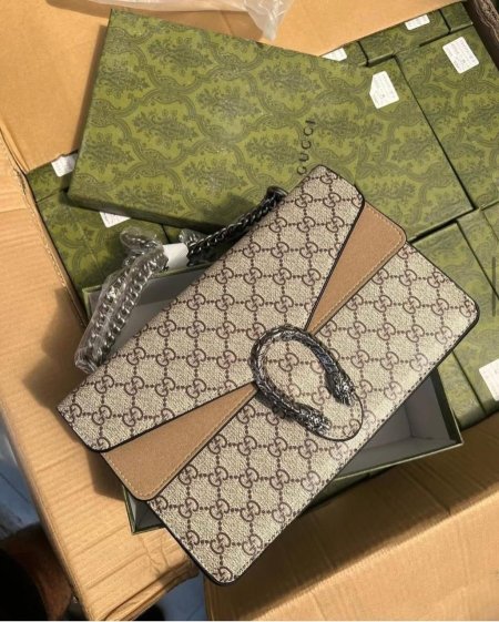 حقيبة جوتشي مختومه قاعدة 28 سم مع علبة