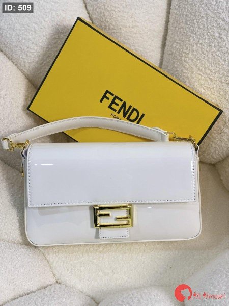 حقيبة فيندي كروس لون أبيض مع علبه