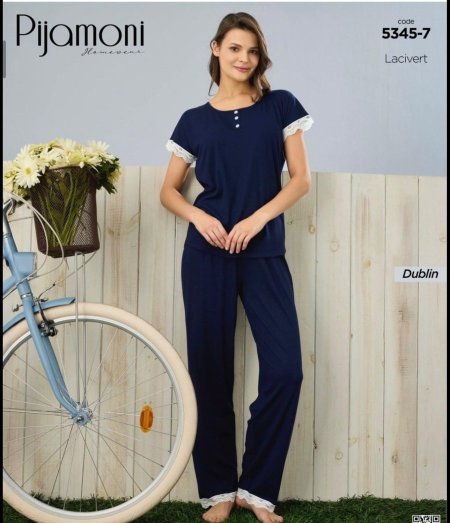 بيجامة نص كم اطراف دانتيل 💕