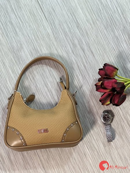 كروس صبايا🌺