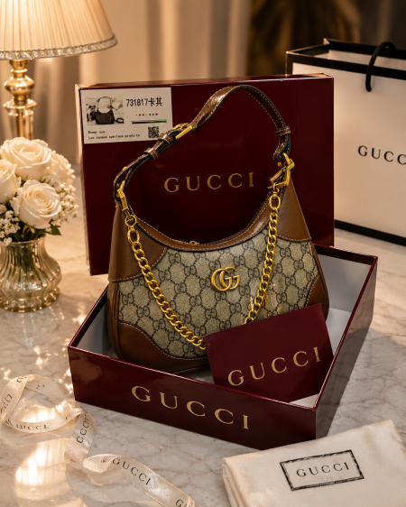حقيبه GUCCI مختومه ماستر مع علبه كوليتي عاليه
