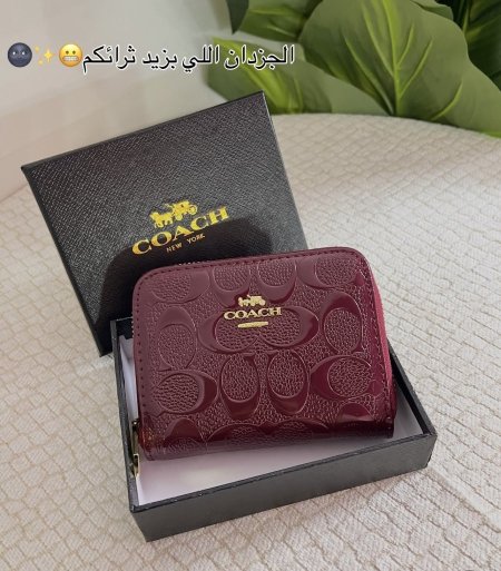 محفظة COACH للبطاقات والنقود مع علبة