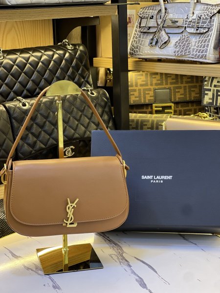 حقيبة YSL مختومه لون كما قاعدة 25 سم مع علبة
