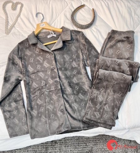 بيجامة بزرار 🦋