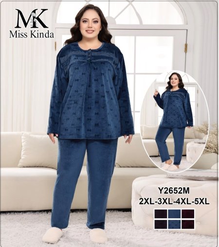 ببجامة قطعتين مخمل big size