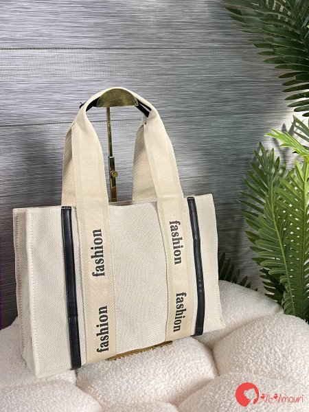 أسود مع بيج