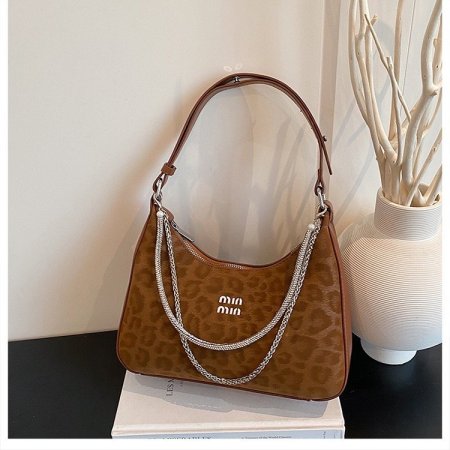 كروس صبايا تايجر ❤️‍🔥